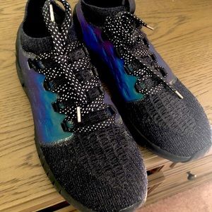 Mens  Under Armour tennis shoes